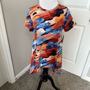 LuLaRoe Graphic Short Sleeve Melissa Tee